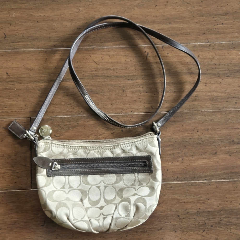Vintage Coach Signature Monogram Small Tan purse